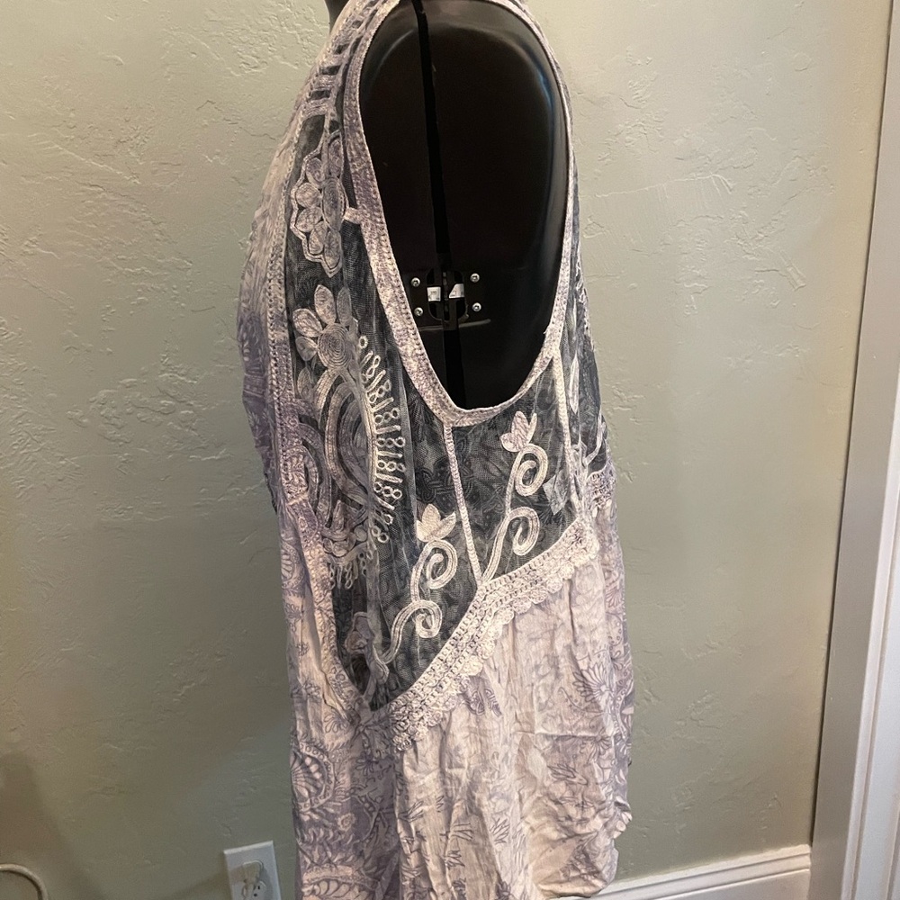 Floral Lace Women's Vest - Picture 4 of 6